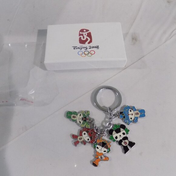 2008 Beijing Olympics Keychain With 5 Fuwa Mascot Charms New - Picture 1 of 8